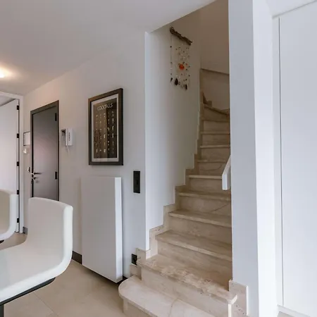 Modern With Two Terraces In Appartement *