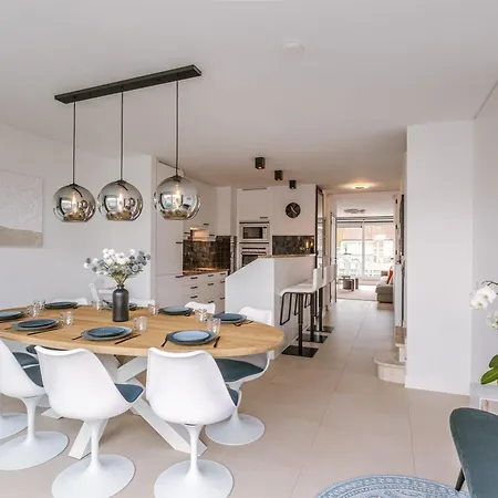 Modern With Two Terraces In Appartement Knokke-Heist
